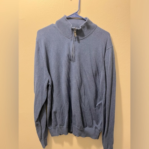 Jos A Bank light blue sweater - Picture 1 of 3